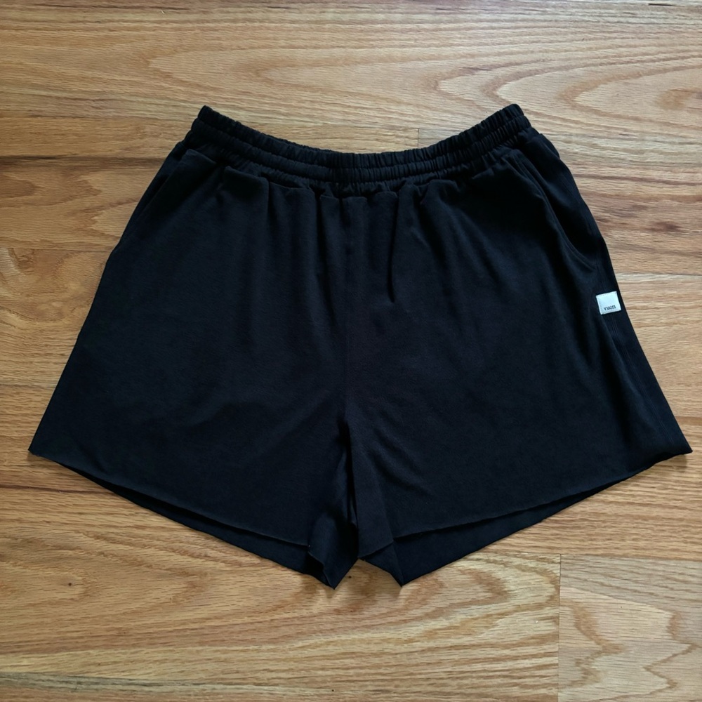 Vuori Women’s Boyfriend Short Size Small Black Heather